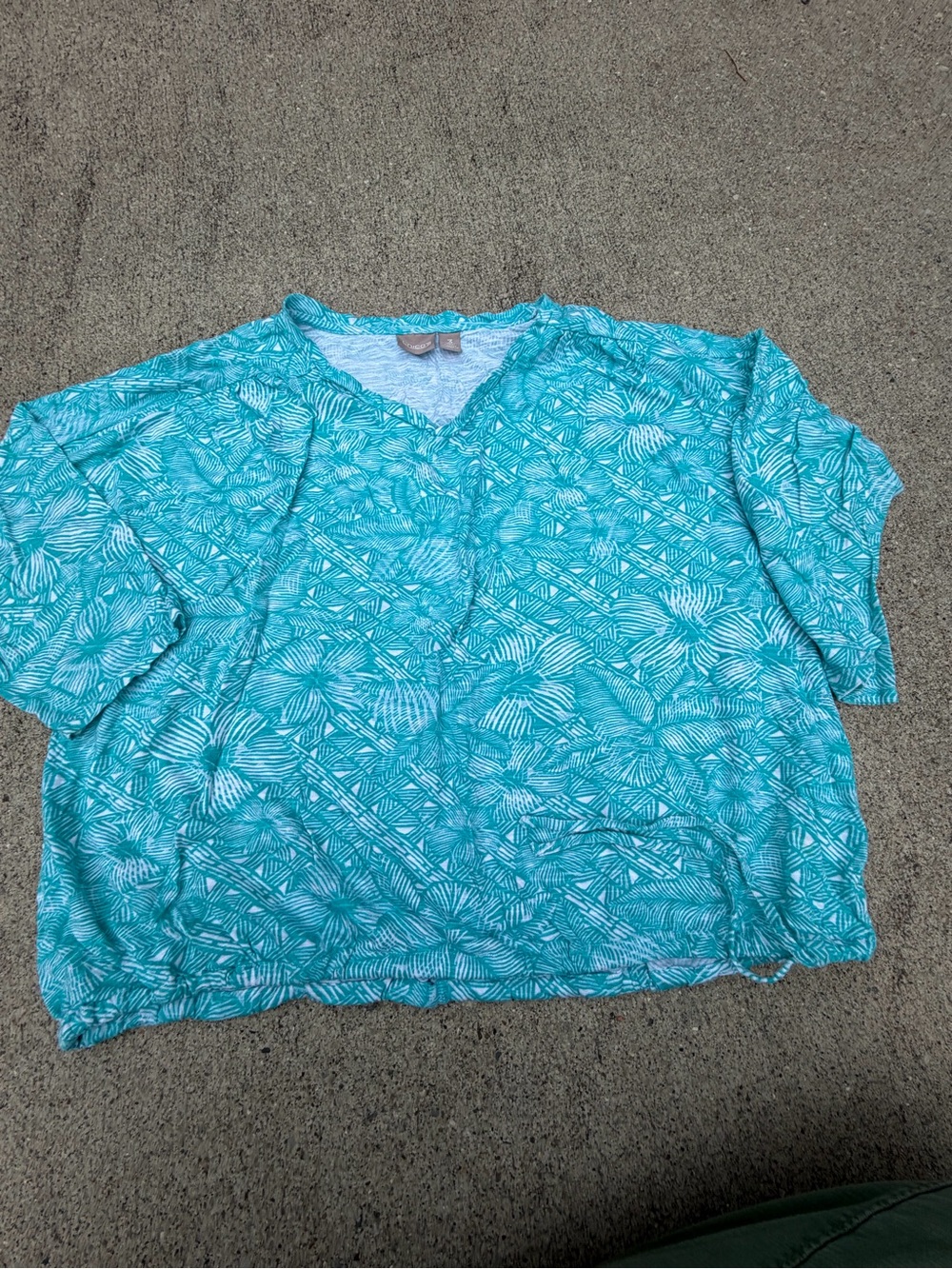 Chico's Blue & White Floral Knit Cotton V-Neck Short Sleeve Button Top 3